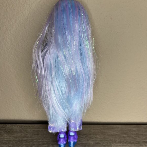 Monster High Abbey Bominable Doll G3 Reboot Dressed w/ Shoes and Belt Mattel - Picture 4 of 7